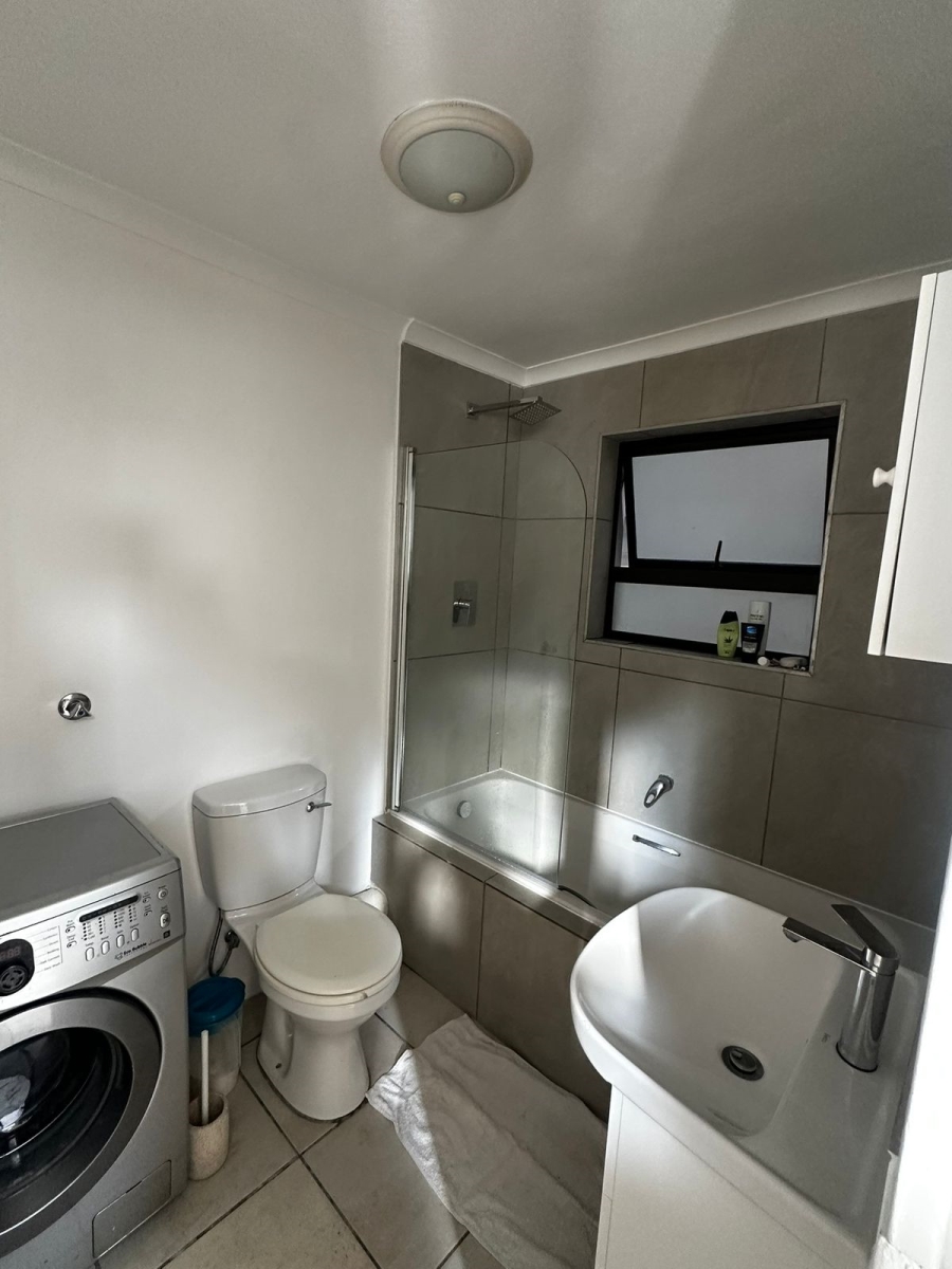 To Let 1 Bedroom Property for Rent in Kenilworth Western Cape